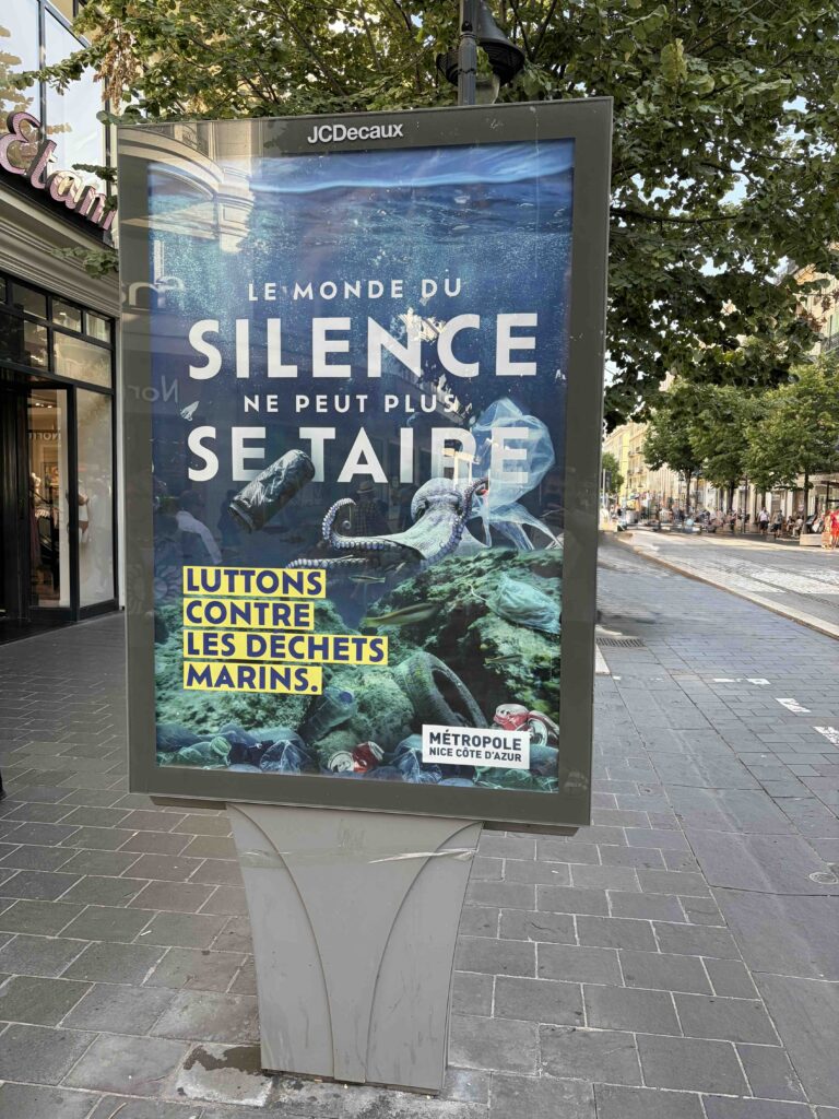 Le monde du silence ne peut plus se taire. Luttons contre les déchets marins. Ville de Nice . Métropole Nice Cote d'Azur